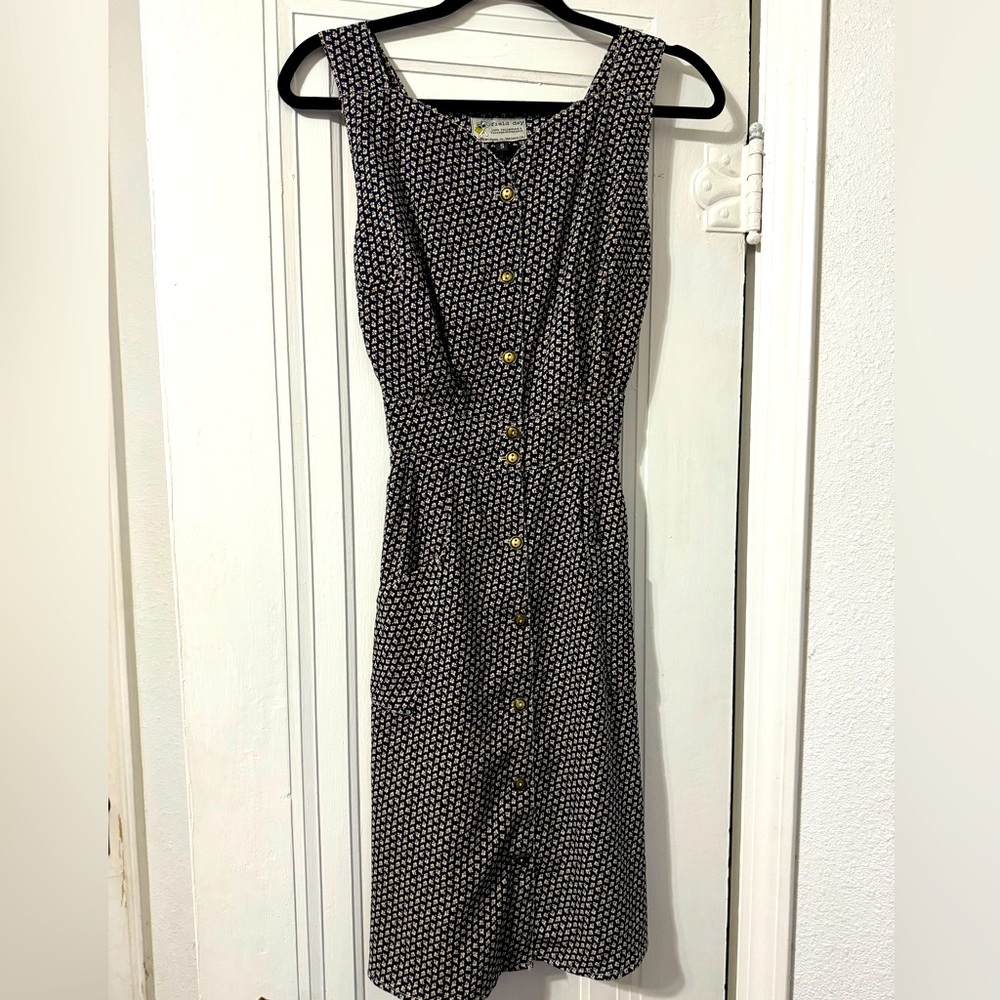 Field Day sheet dress vintage style